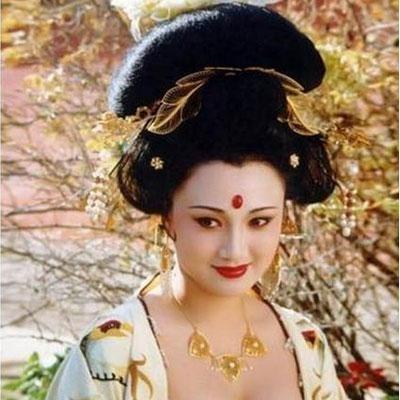 (爱江山更爱美人歌曲原版)爱江山更爱美人原唱：揭开这首经典歌曲的诞生历程及情感内涵